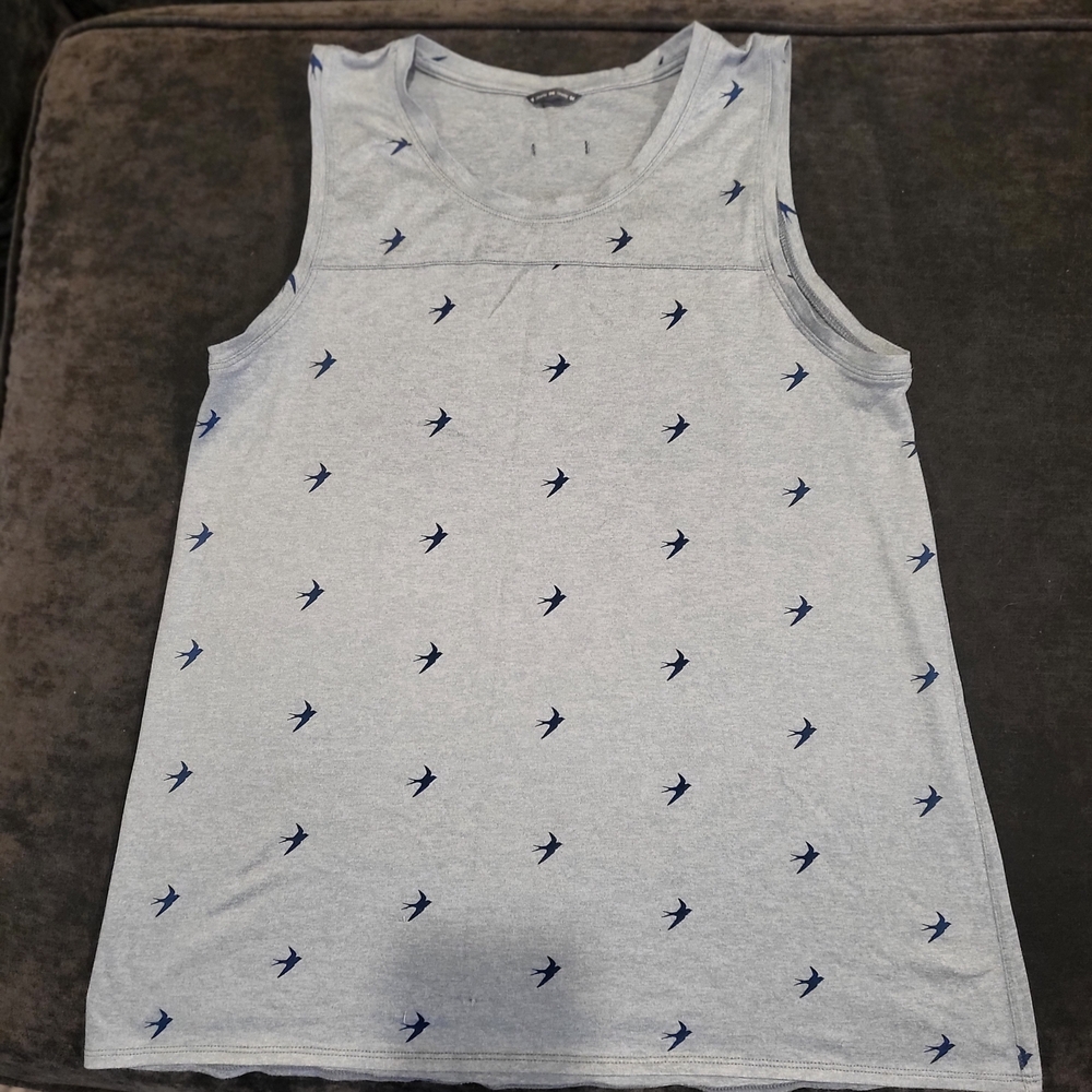 Oiselle Heather Gray Tank with Subtle Design